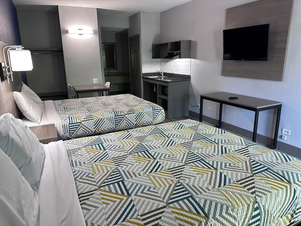 Studio Suites Extended Stay - photo 4