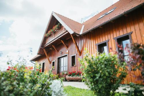 Kincsem Vendégház in Sansimion, Romania