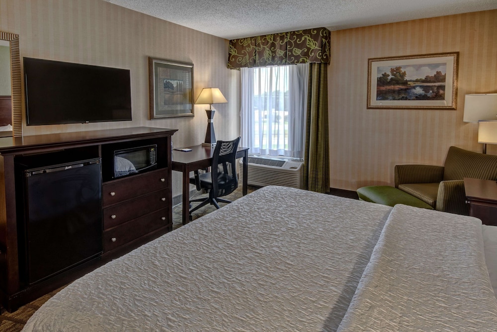 Hampton Inn Rocky Mount - photo 11