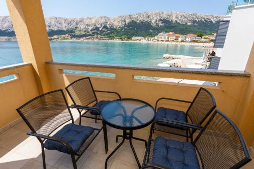 Apartment Jano — 4-Star Luxury Hotel in Baska, Croatia
