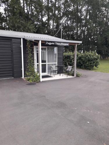 Rural Gordonton Sleepout — 4-Star Luxury Hotel in Hamilton, New Zealand