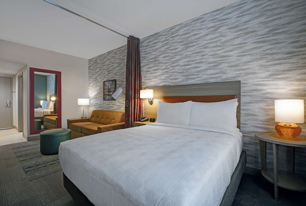 Home2 Suites by Hilton Milwaukee Downtown - photo 15