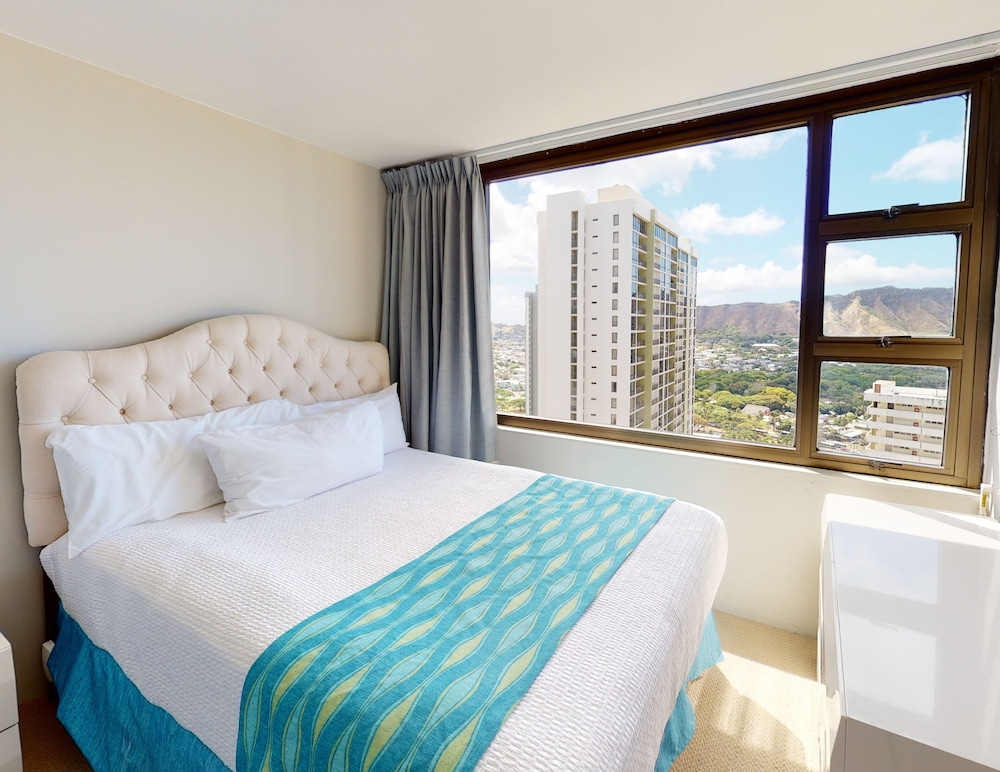 Waikiki Banyan High Level Condo with Private Lanai by Koko Resort Vacation Rentals - photo 17