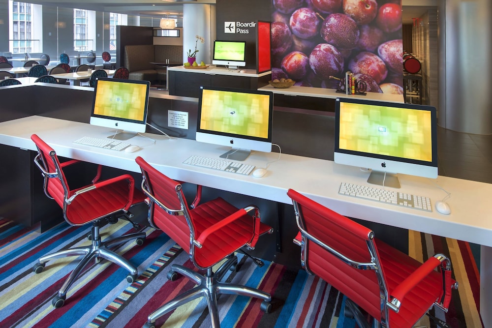 Courtyard by Marriott New York Manhattan Herald Square - photo 28