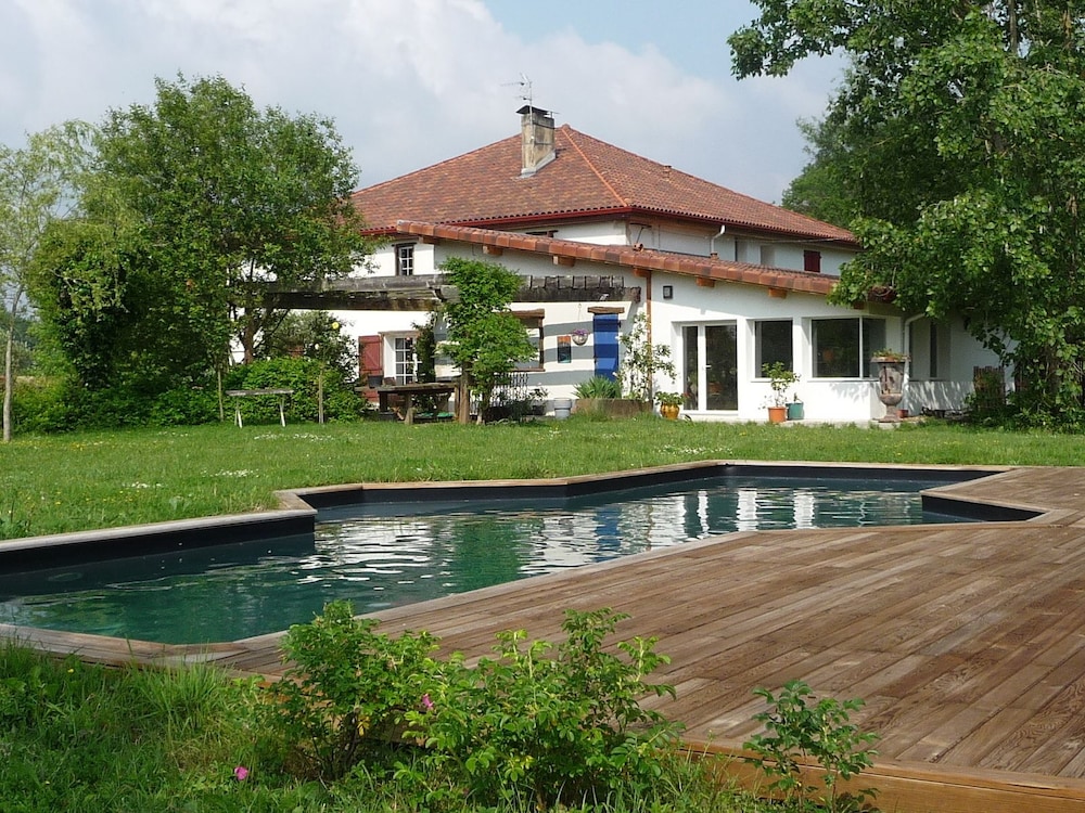 Chez Gérard et Muriel — hotel in Saint-Julien-Des-Landes