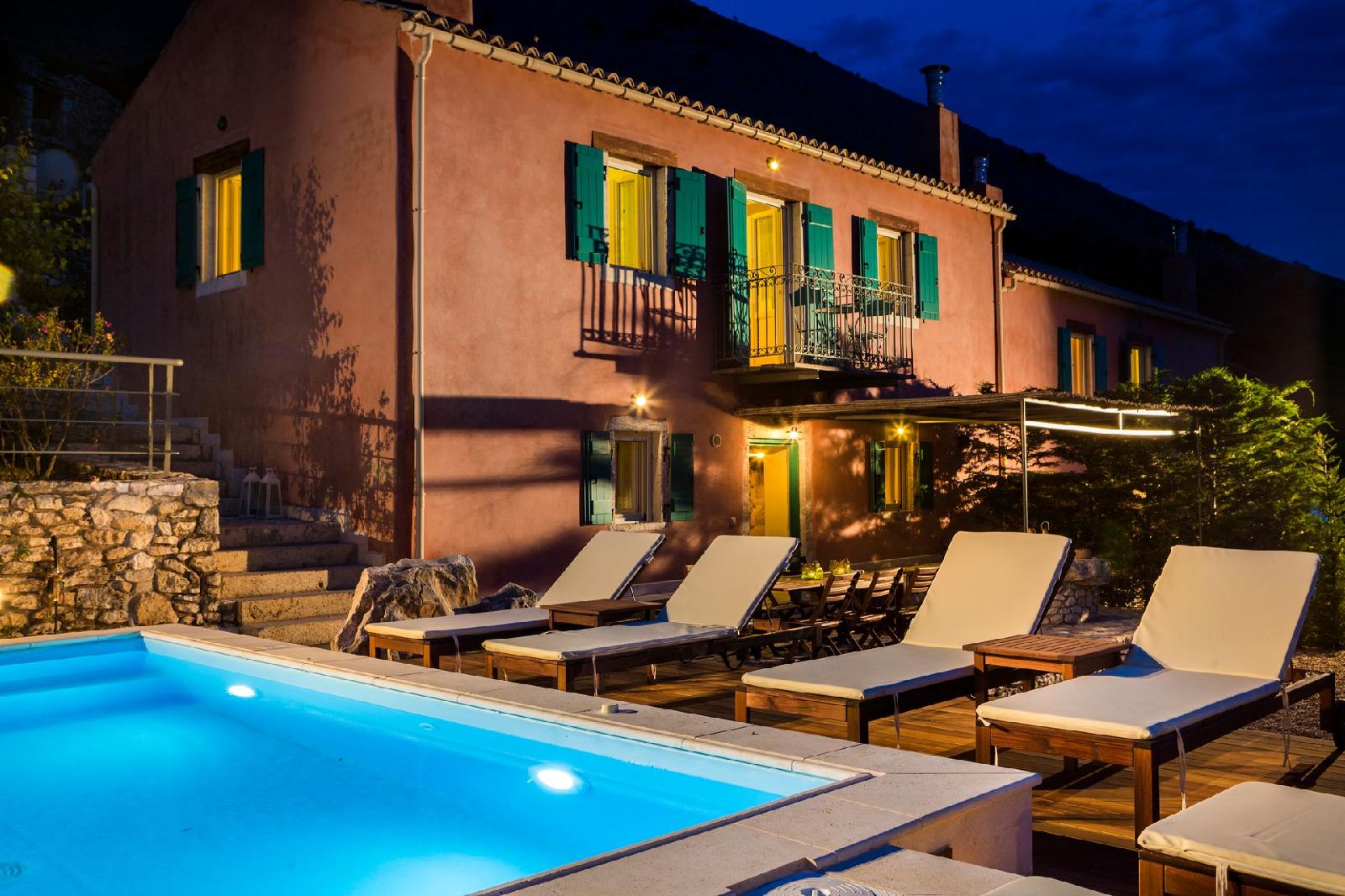 Iconic Villas Villa Rosa — 4-Star Luxury Hotel in Kefalonia, Greece