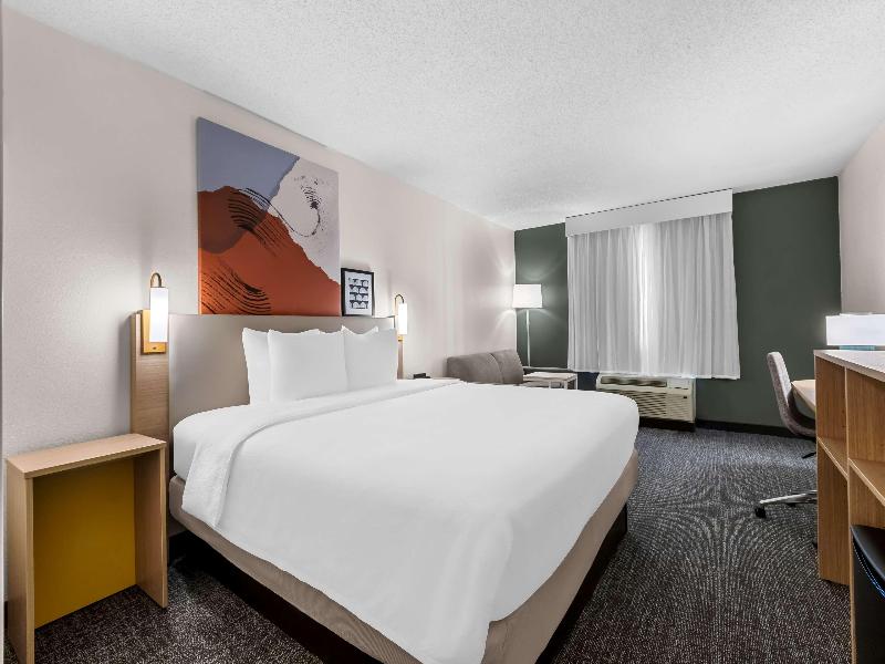 Best Western Plus Philadelphia Bensalem Hotel - photo 38