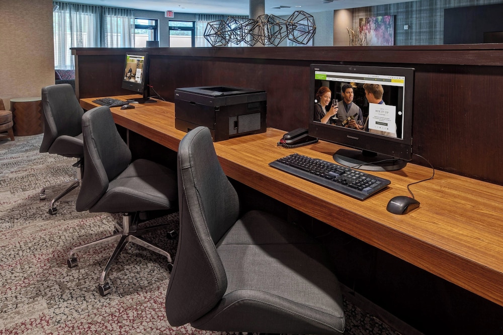 Courtyard by Marriott Troy - photo 17