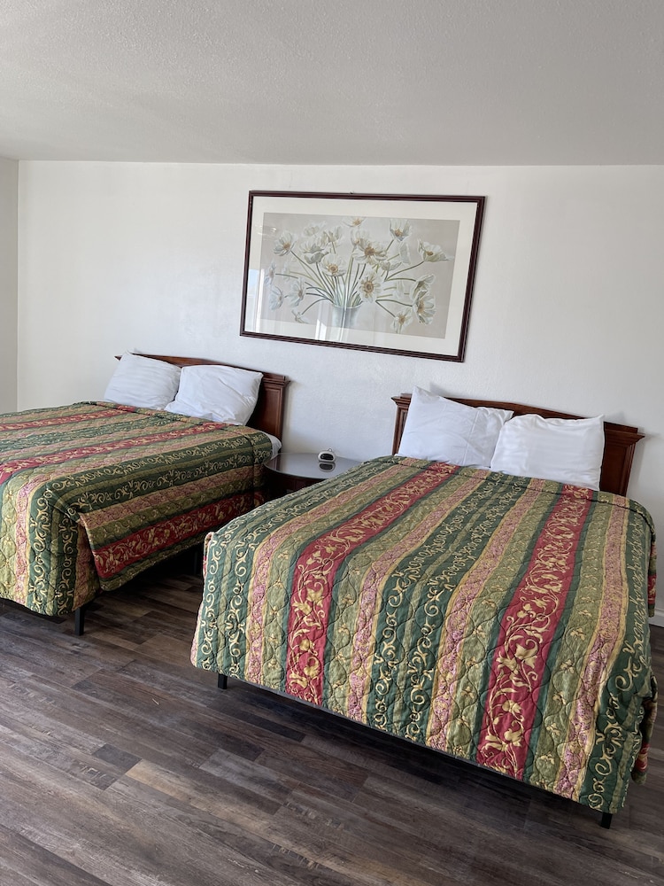 Crystal Motel - photo 3