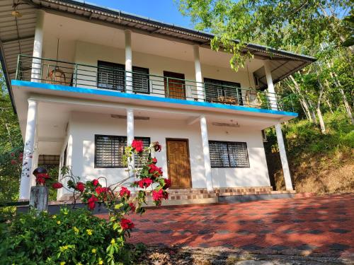 Villa Abu Sulthan Garden Farm House — 4-Star Luxury Hotel in Munnar, India