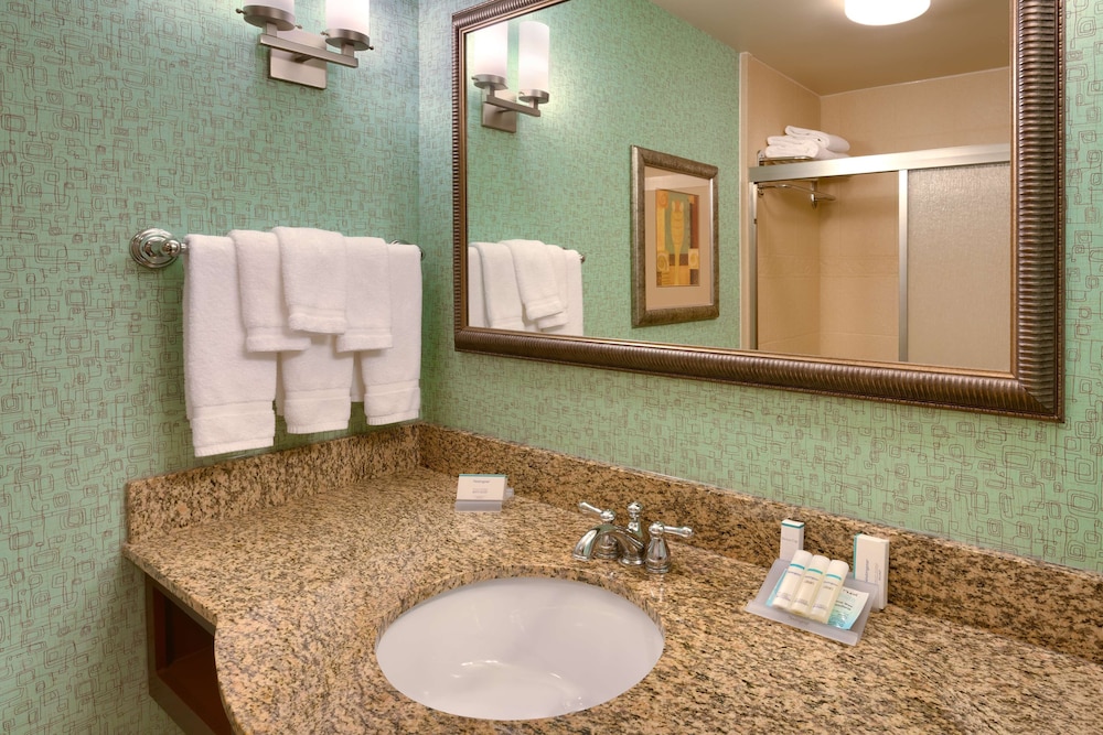 Hilton Garden Inn Clarksville - photo 34