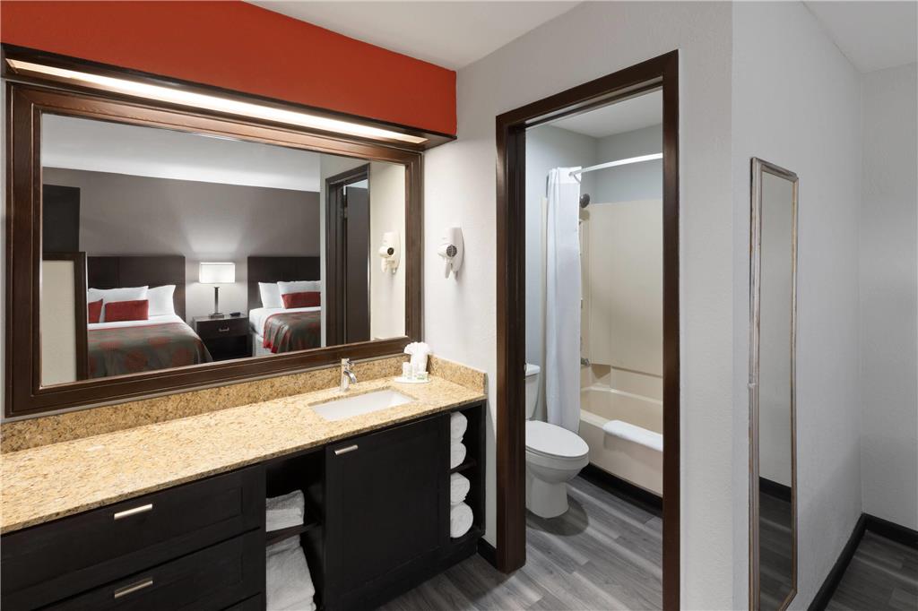 Ramada by Wyndham El Paso - photo 21