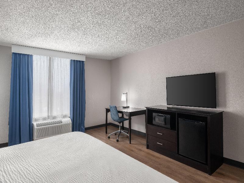 Garner Hotel Wytheville East by IHG - photo 37