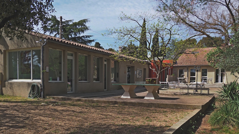 Auberge de Jeunesse HI Nîmes in Nimes, France