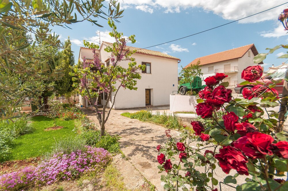 Apartment Ada — 4-Star Luxury Hotel in Zadar, Croatia