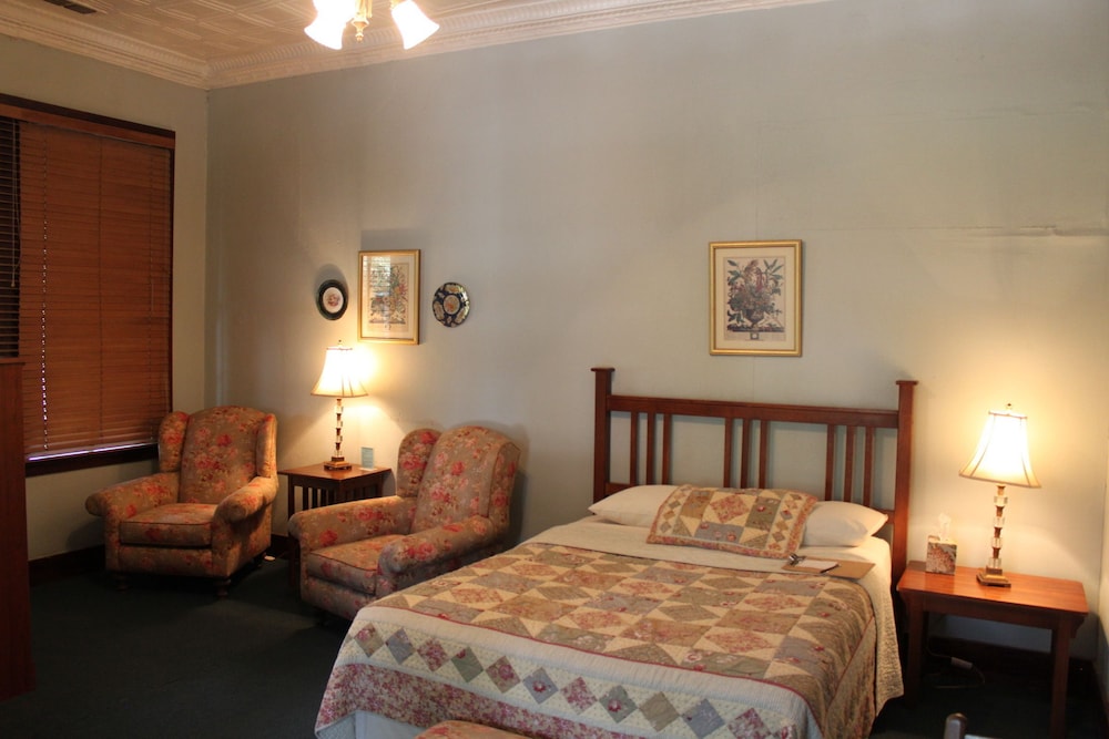 The Hotel Limpia - photo 9