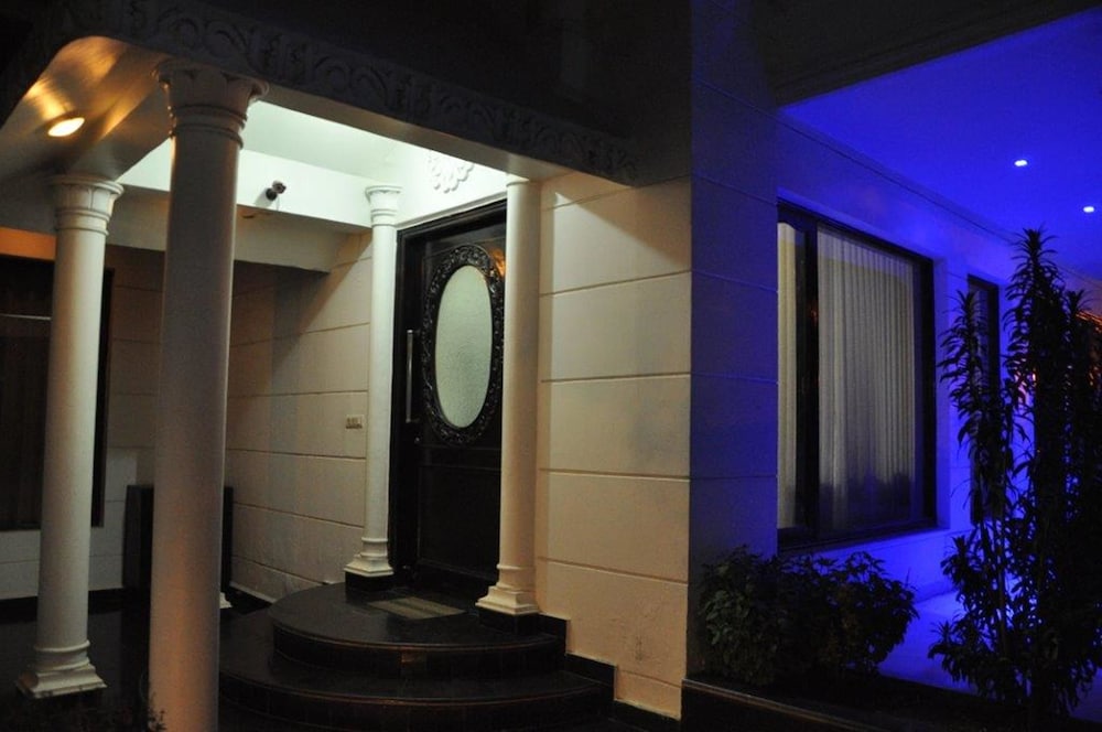 Hotel Kay Nine