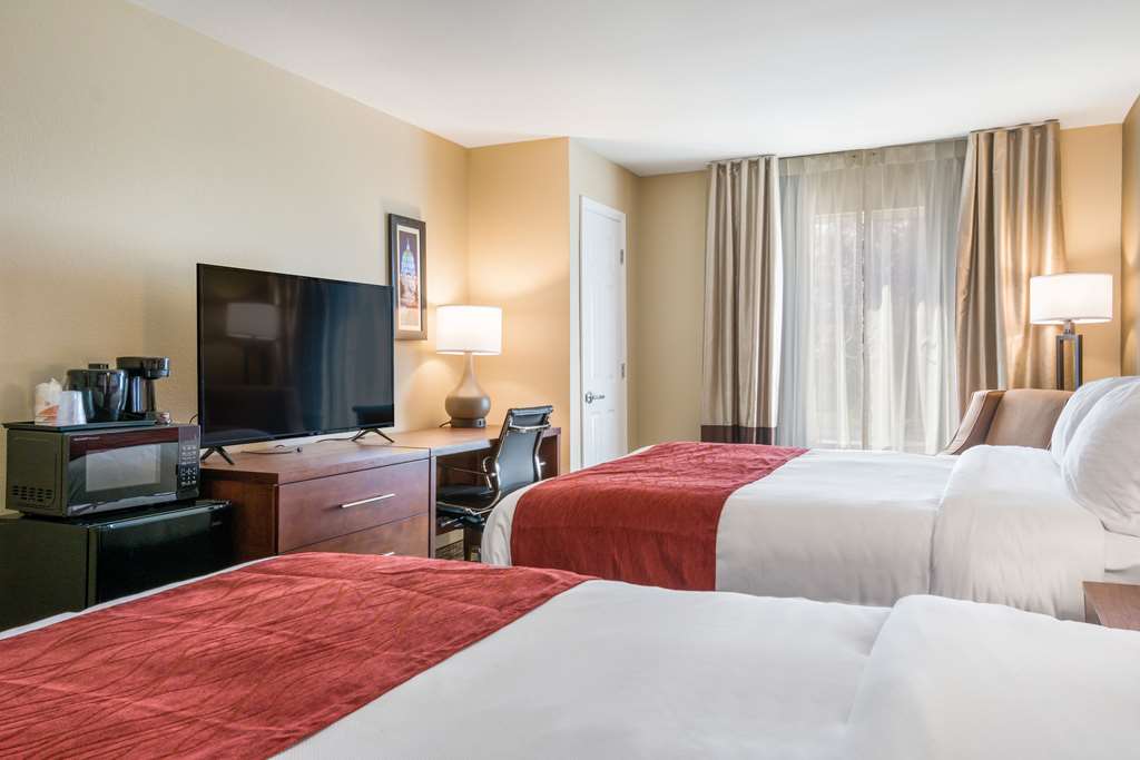 Comfort Inn & Suites Harrisburg Hershey West - photo 14