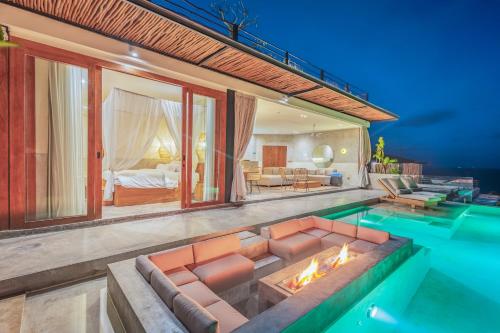 Blue Sarin Villa — 4-Star Luxury Hotel in Sampalan, Indonesia