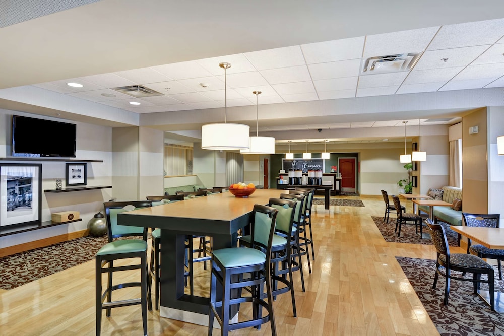 Hampton Inn Tunkhannock - photo 3