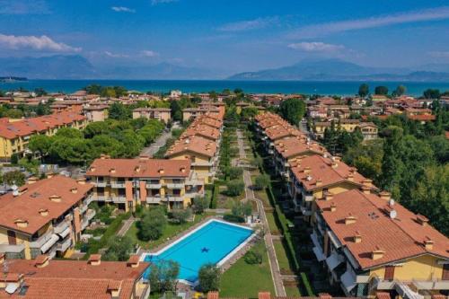 Discovery Flat With Pool & Bikes — 4-Star Luxury Hotel in Sirmione, Italy
