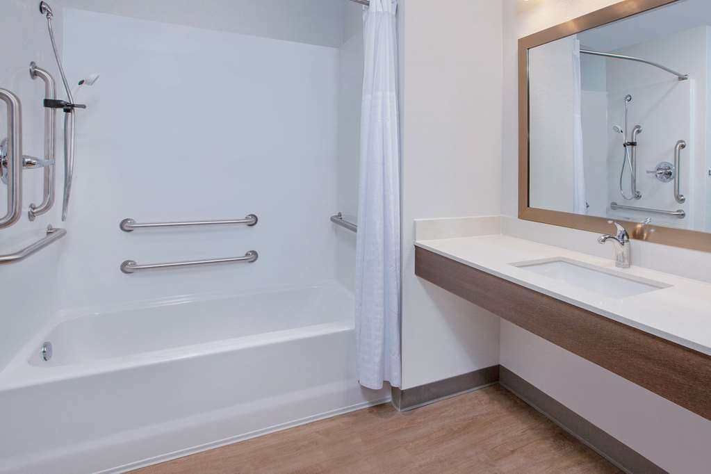 WoodSpring Suites Washington DC Northeast Greenbelt - photo 15