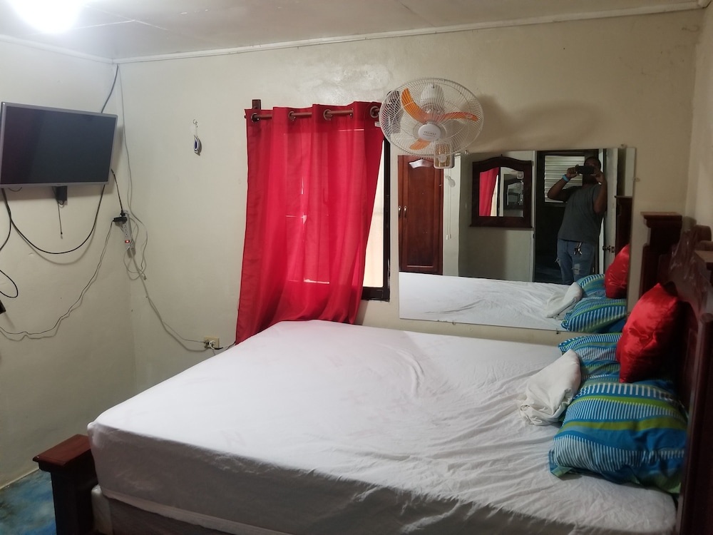 Hotel mi casa in Monte Plata, Dominican Republic
