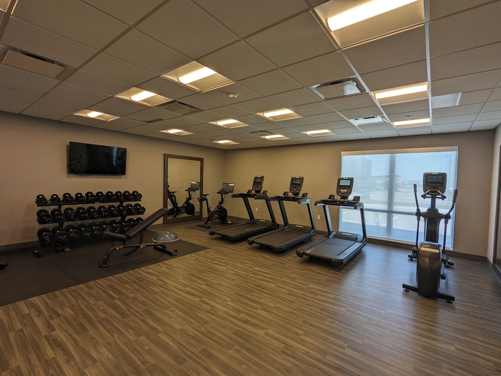 Hampton Inn Ogallala - photo 15