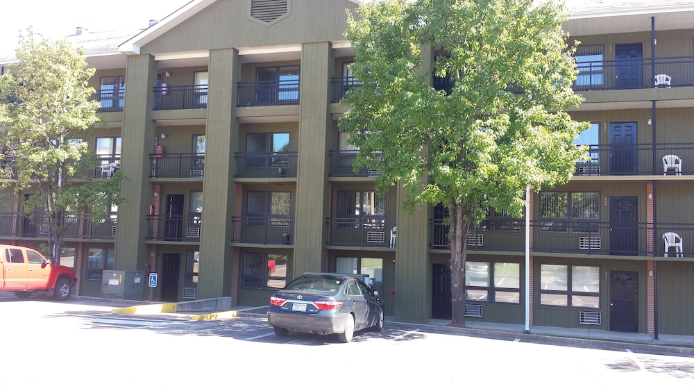 Roark Vacation Resort - photo 17