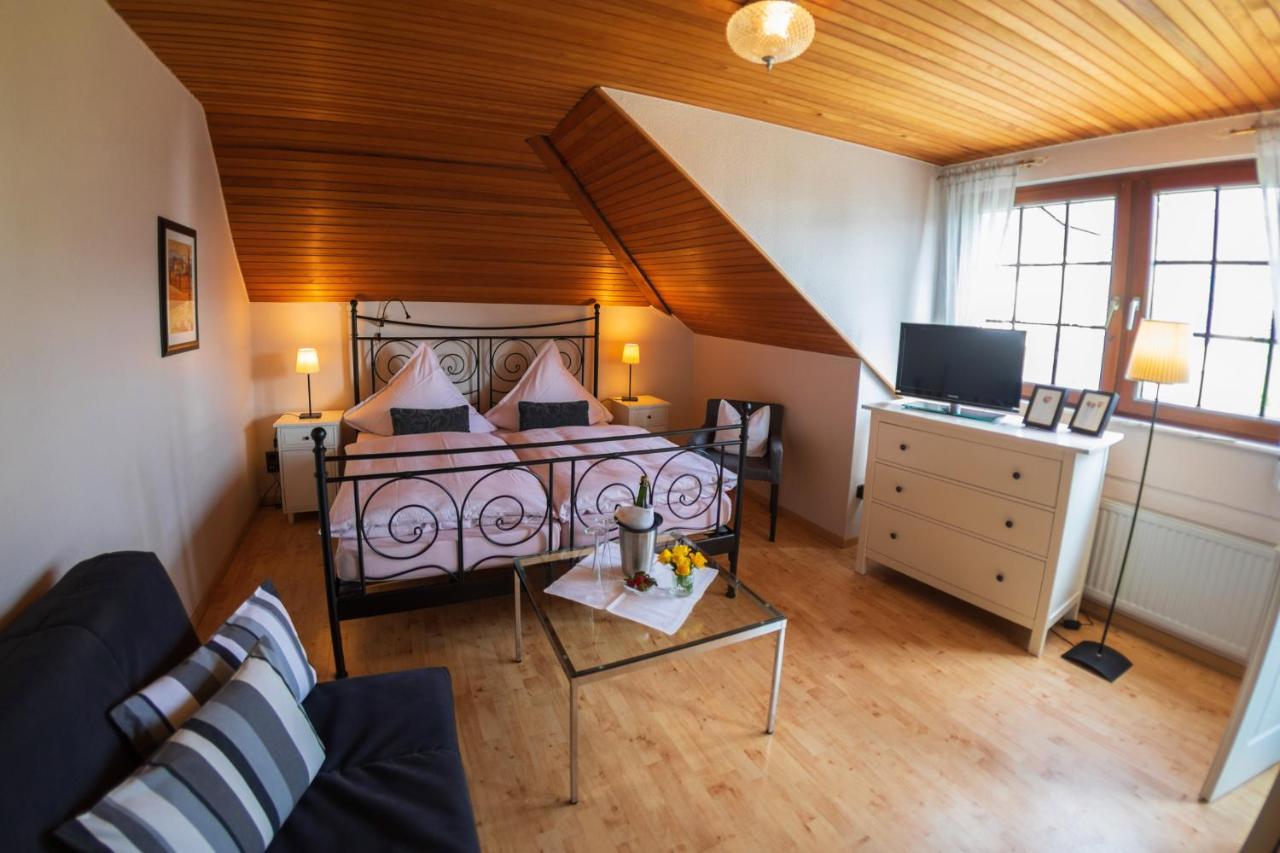 Gästehaus Heidi — 4-Star Luxury Hotel in Krov, Germany