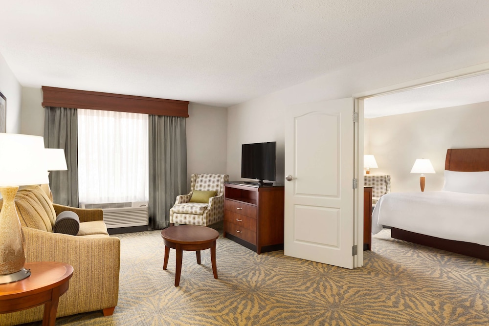 Hilton Garden Inn Shelton - photo 16