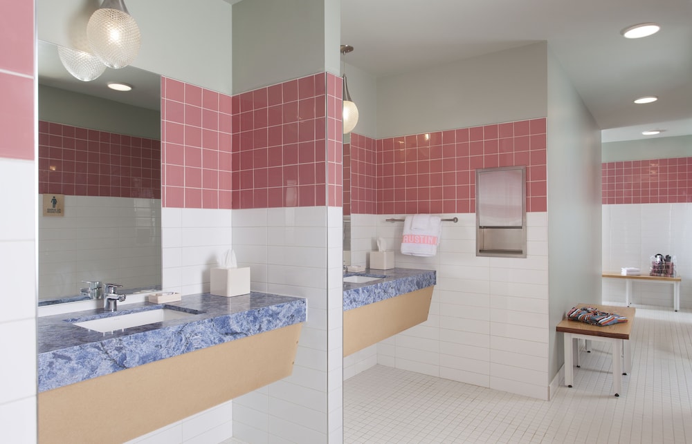 East Austin Hotel - photo 17