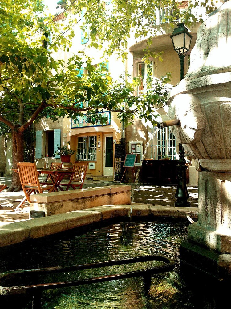 Auberge De La Fontaine — 4-Star Luxury Hotel in Rians, France