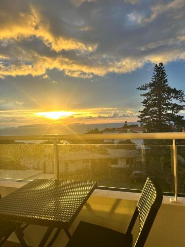 Prestige Solmar Sea View Apartment Free covered parking Caniço Center — 4-Star Luxury Hotel in Canico, Portugal