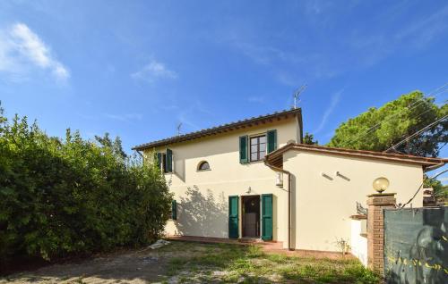 Cozy Home In Fauglia With Wifi — 4-Star Luxury Hotel in Fauglia, Italy
