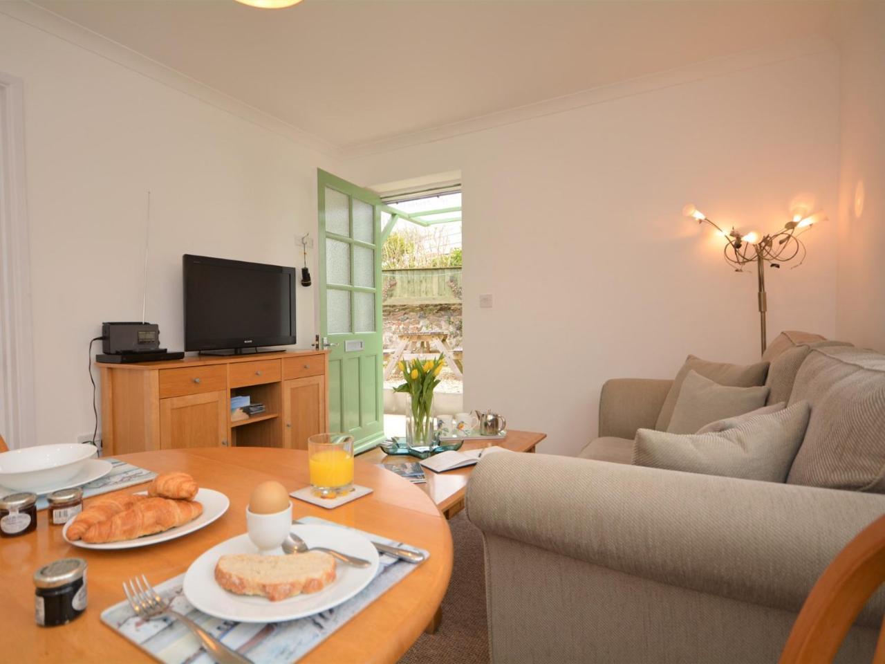 1 Bed in Charlestown 42007 in Par, United Kingdom