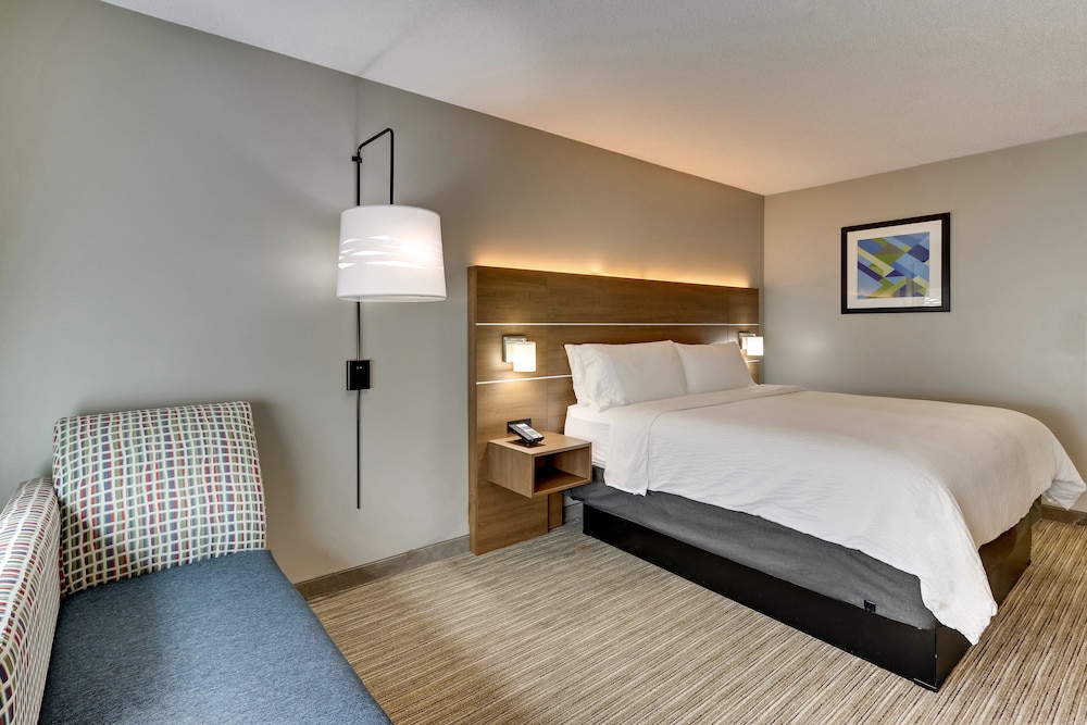 Holiday Inn Express Hotel & Suites Bad Axe by IHG - photo 25