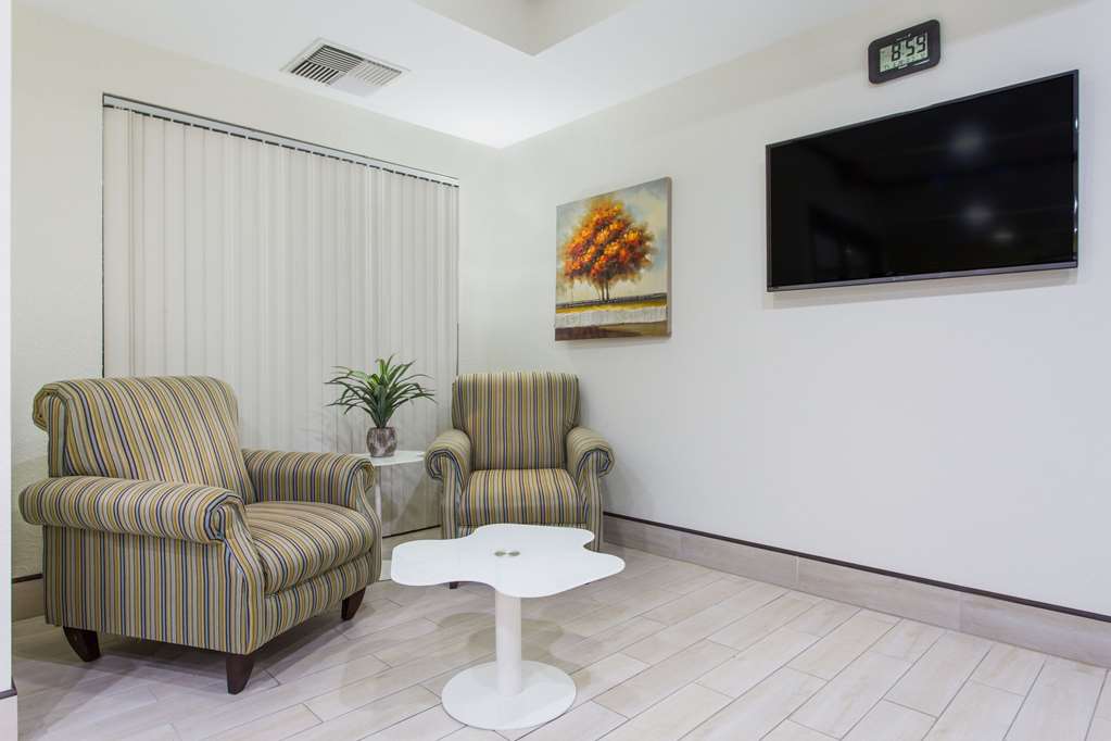 Super 8 by Wyndham Petersburg - photo 2