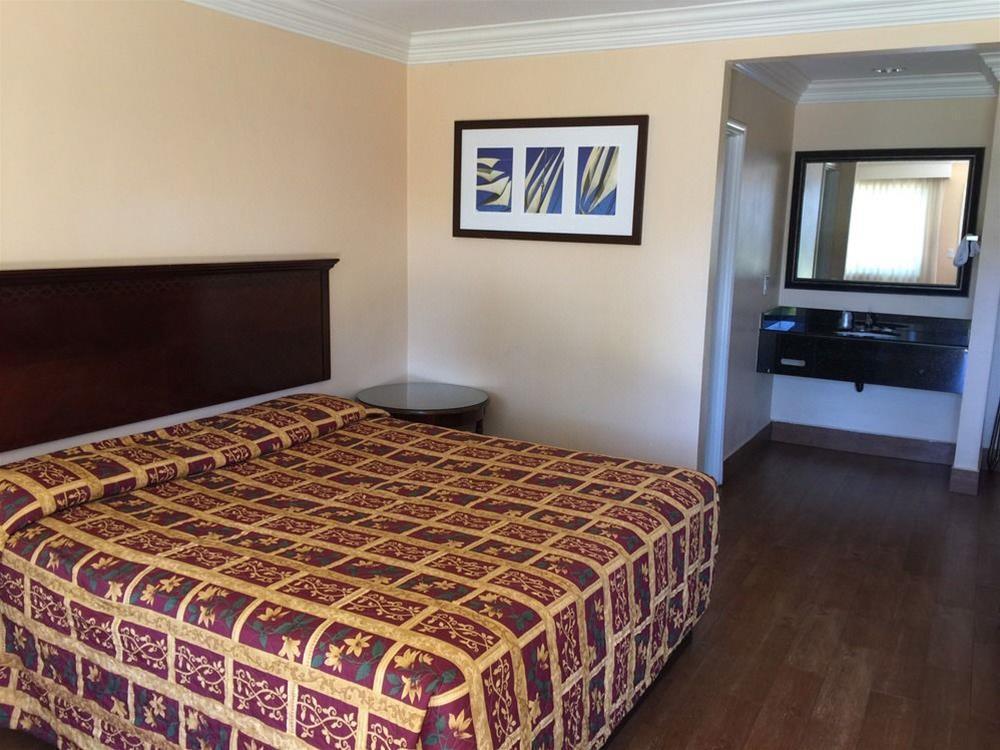 Hyland Motel Van Nuys - photo 10