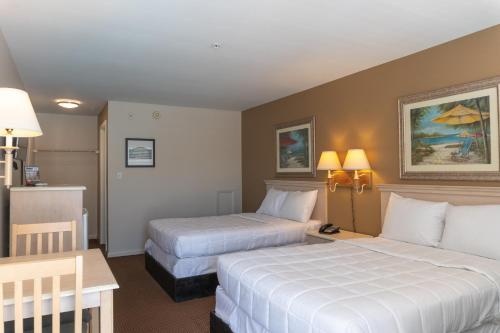 The Admiral Hotel Motel - photo 69