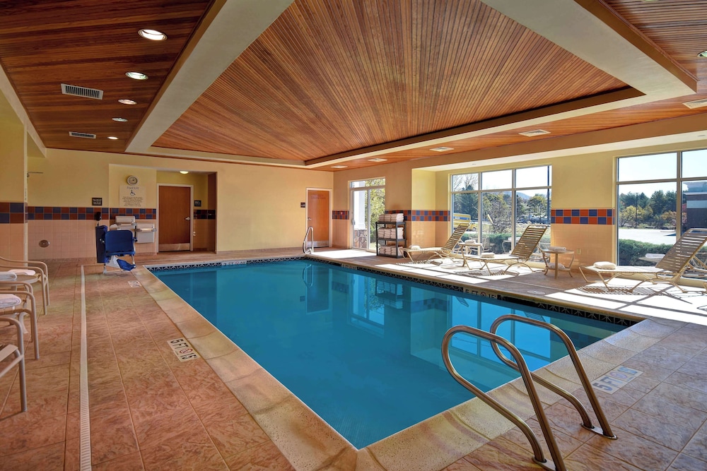 Hampton Inn Rutland - photo 43