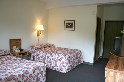 Commander Motel in Breezy Point, United States