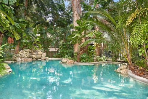 Tropic Apartment 103 Palm Cove — 4-Star Luxury Hotel in Palm Cove, Australia