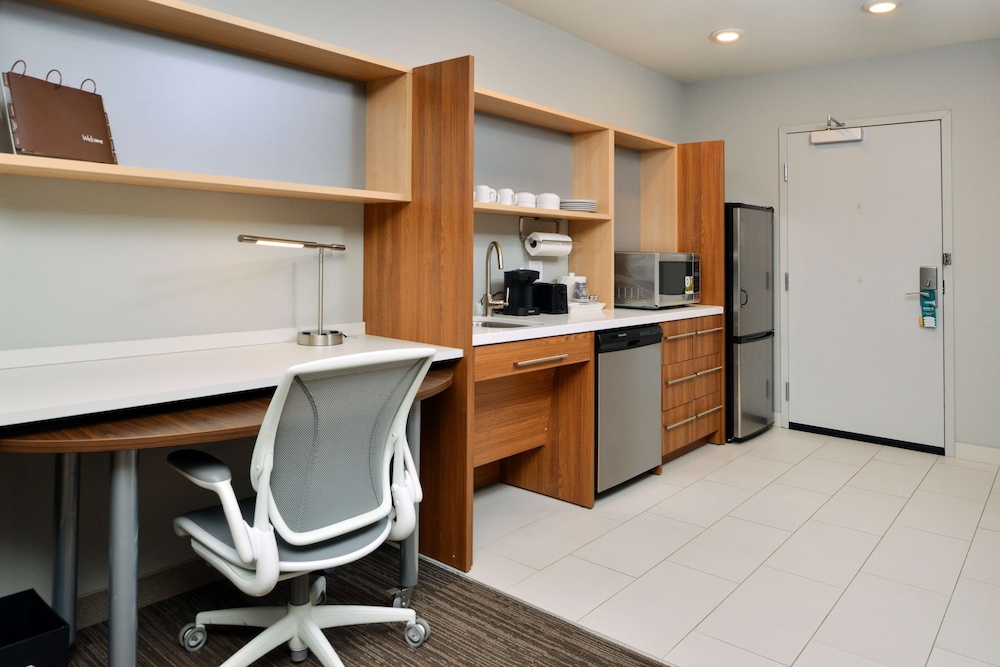 Home2 Suites by Hilton Portland Hillsboro - photo 18