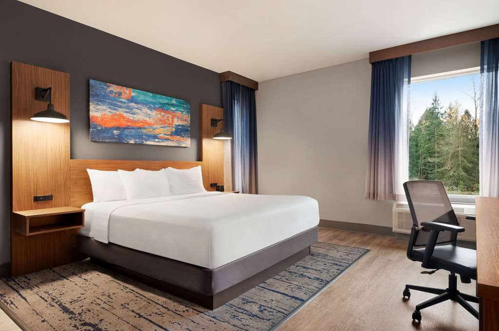 La Quinta Inn & Suites by Wyndham Marysville - photo 29