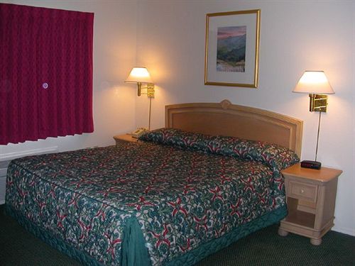 Green Lantern Motel - photo 9