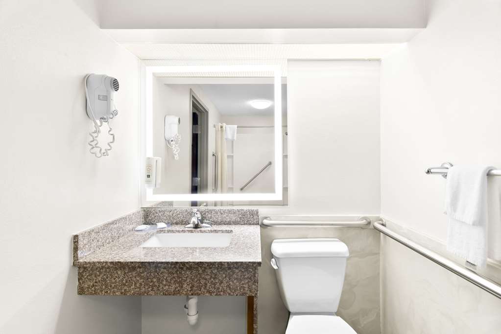 Quality Inn Russellville - photo 20