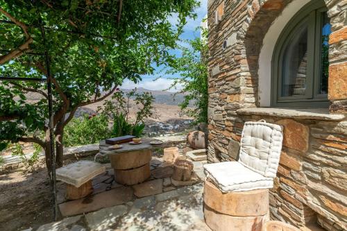 Mrs Kalis cottage — 4-Star Luxury Hotel in Andros, Greece