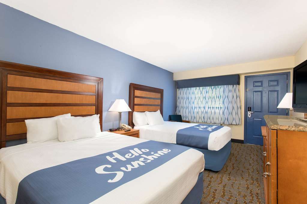 Days Inn by Wyndham Renfro Valley Mount Vernon - photo 14