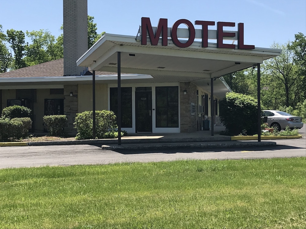 Allenwood Motel in Allentown, United States